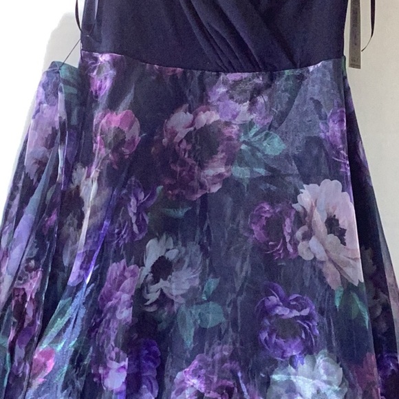 Eliza J
Sleeveless Surplice Neck Mixed Media Gown - Picture 10 of 13